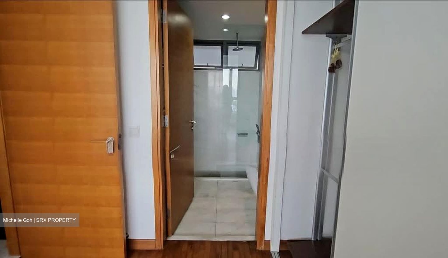Centro Residences (D20), Condominium #556254771